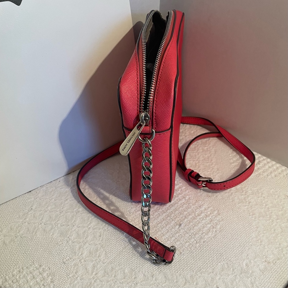 Michael Kors Coral and Light Red Crossbody‎ Bag with Chevron Design - Picture 7 of 12